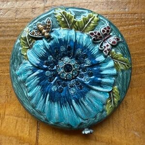 SUSANNA FREUDCollectible Pewter Compact Mirror